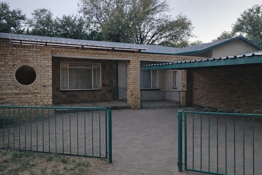 3 Bedroom Property for Sale in Sasolburg Ext 11 Free State